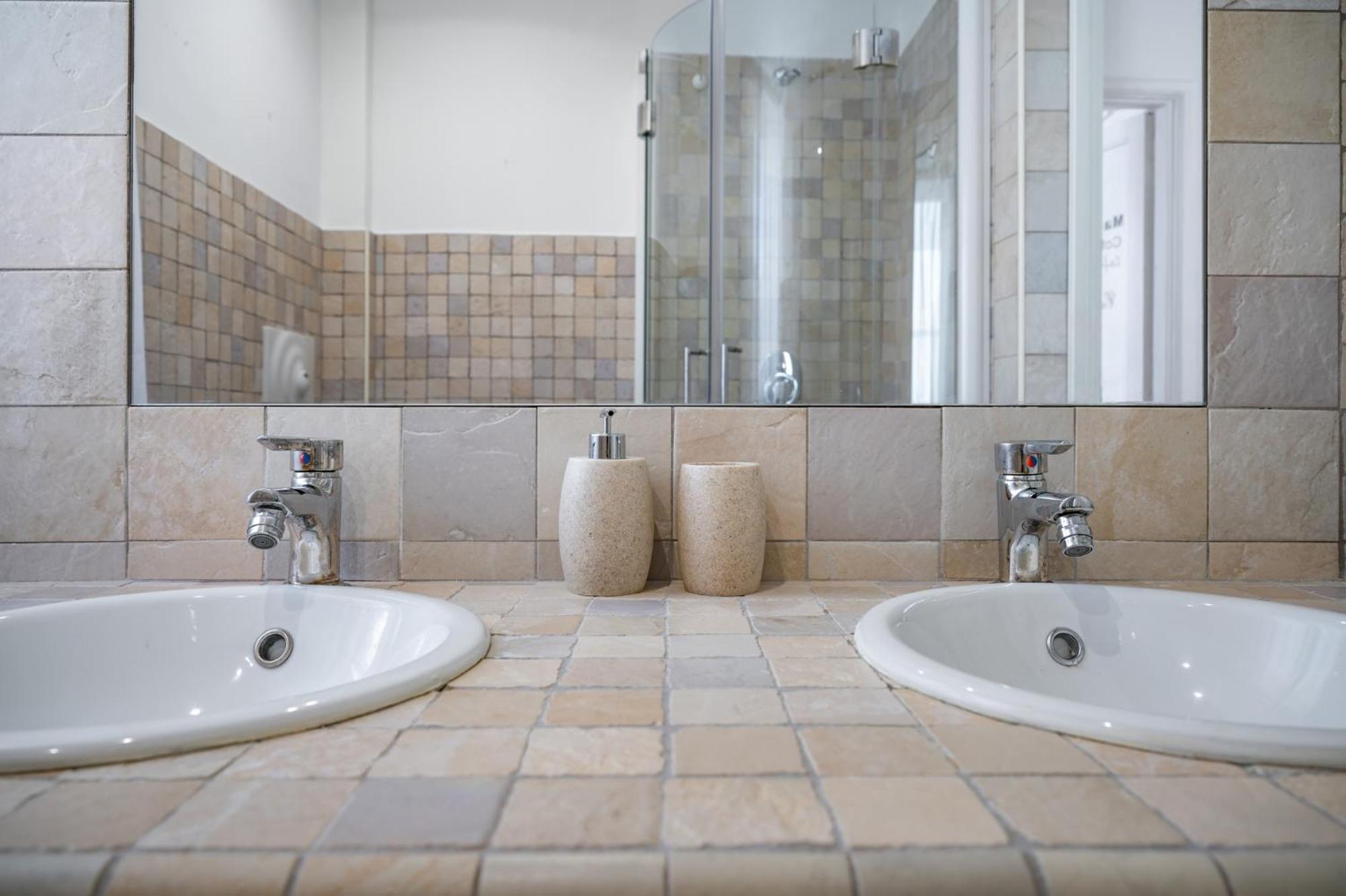 רומא Your Elegant Loft At Termini Station מראה חיצוני תמונה